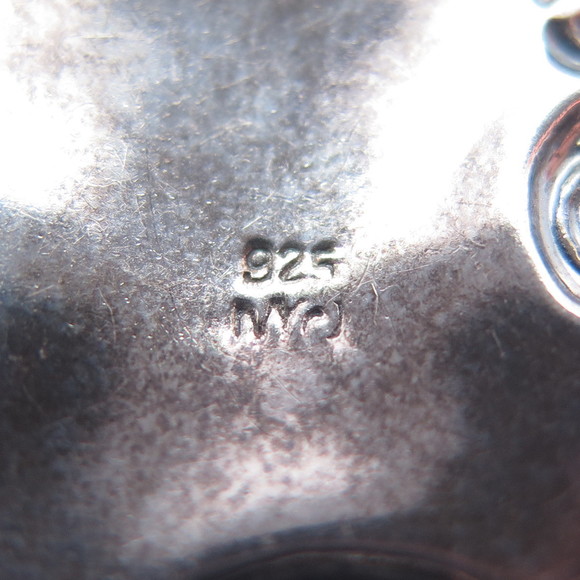 925 Sterling Silver Vintage Floral Repousse Oxidized Charm Pendant - Picture 7 of 7